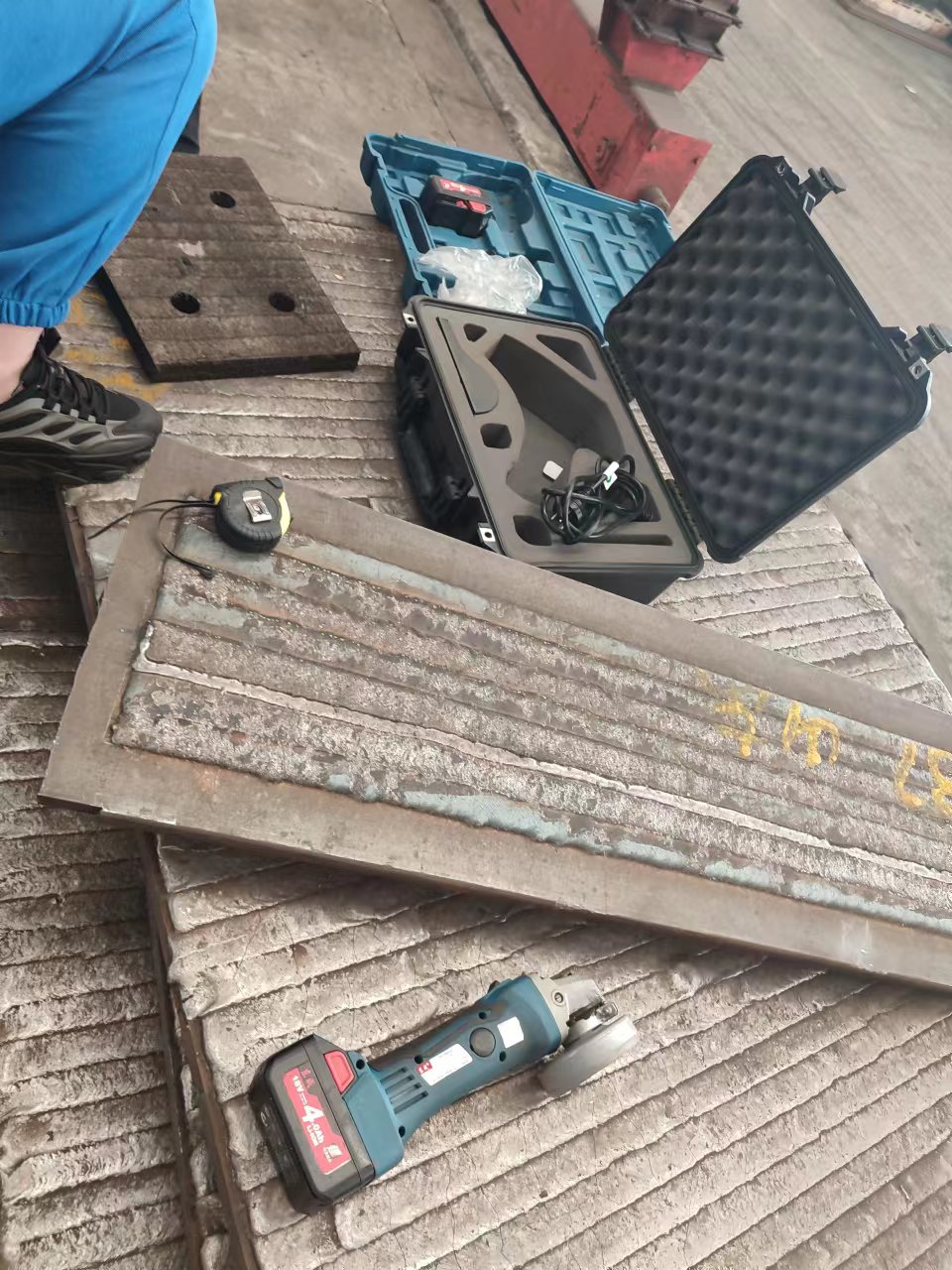 高铬合金耐磨板碳化铬耐磨板